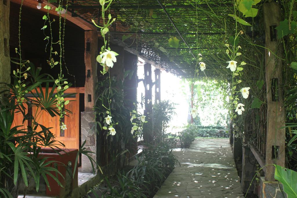 Joglo Ayem Tentrem Prambanan Dış mekan fotoğraf