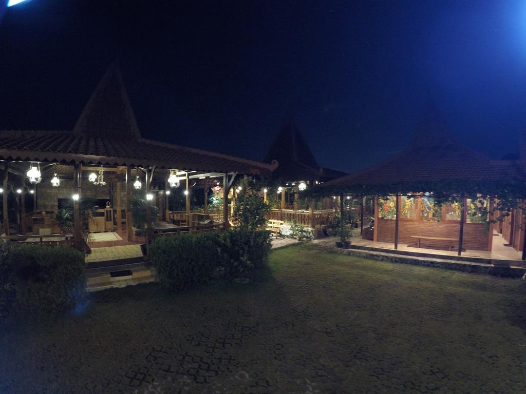Joglo Ayem Tentrem Prambanan Dış mekan fotoğraf